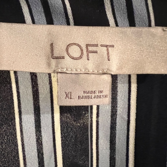 Blouse - Picture 2 of 2